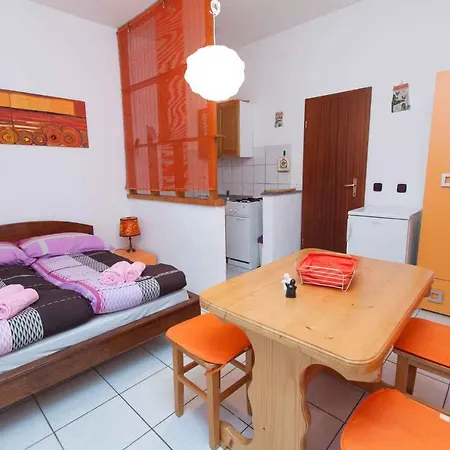 Studio In Crikvenica Xxiv Klanfari