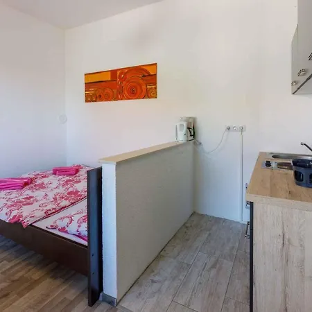 Studio In Crikvenica Xxiv Klanfari